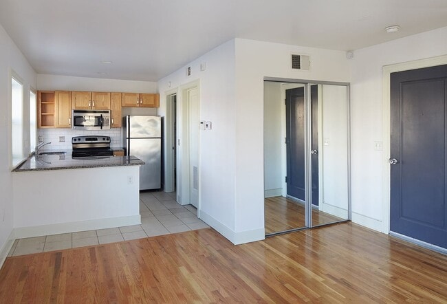 Interior Photo - Gillham House