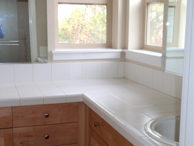 Building Photo - Two Story Home in the Riverstone Community