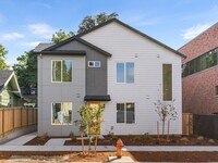 Building Photo - *1 MONTH FREE RENT* A 2bd/2bath Modern Tow...