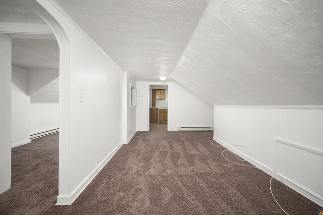 Building Photo - 1270 Old Buckroe Rd