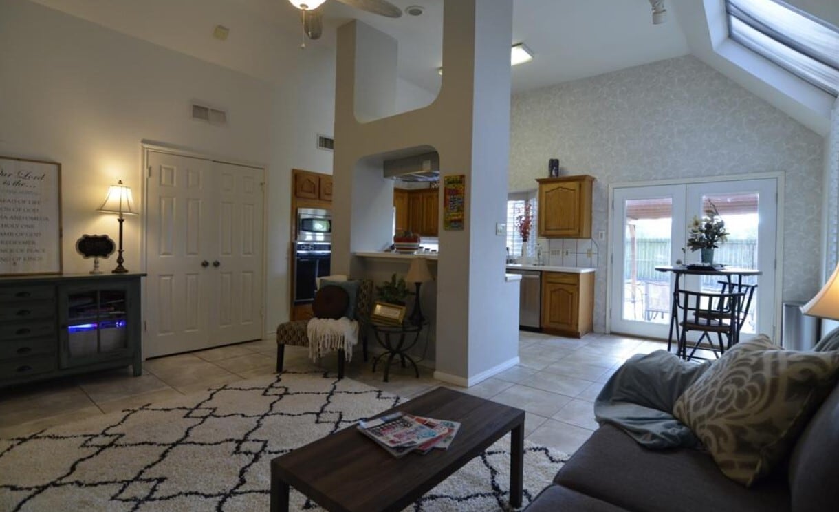 Building Photo - 2922 Double Lake Dr