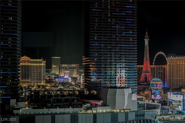 Building Photo - 3726 S Las Vegas Blvd