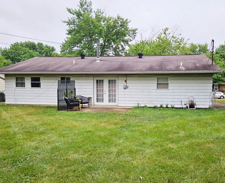 Building Photo - 939 Cambridge Dr