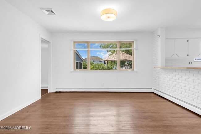 Building Photo - 10 Harbour Way
