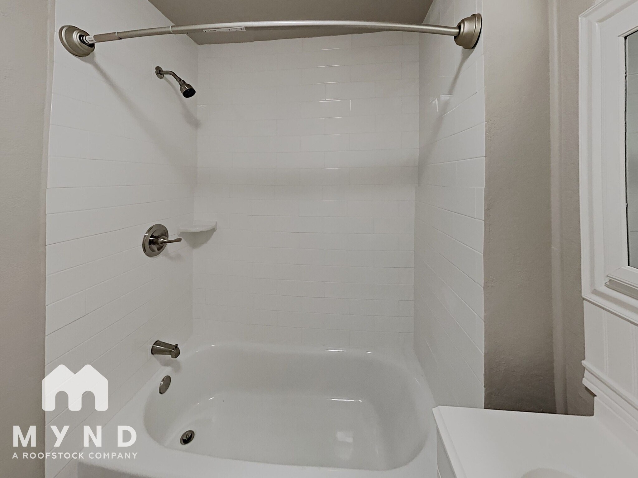 Building Photo - 235 E Lambert St