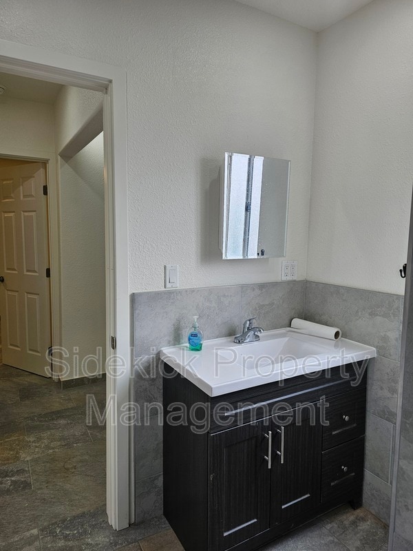 Building Photo - 1155 S Townsend Ave