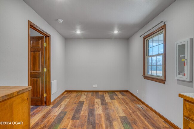 Building Photo - 1234 N Duquesne Rd