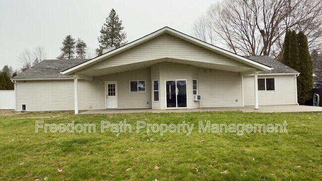 Building Photo - 1181 Elderberry Cir