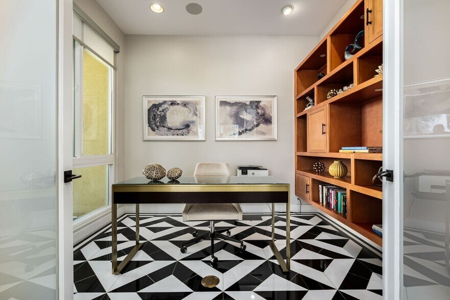 Building Photo - 4138 Indigo St