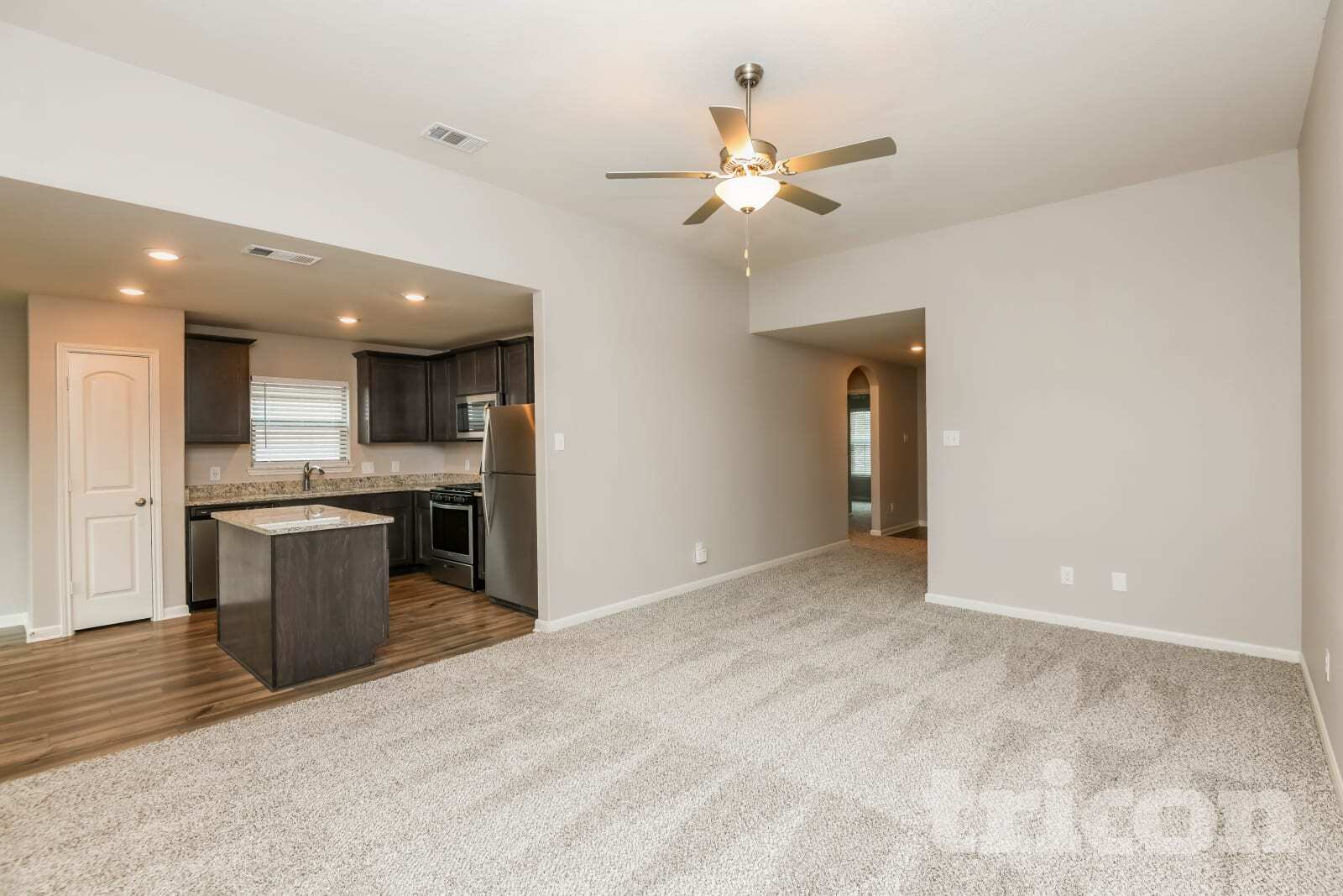 Building Photo - 300 Micah Ln