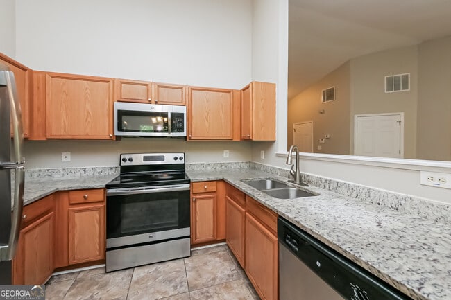 Building Photo - 7054 Merrywood Dr