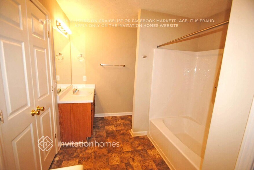 Building Photo - 3787 Cress Way Dr