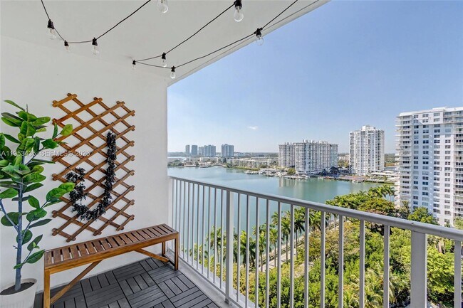 Building Photo - 2851 NE 183rd St