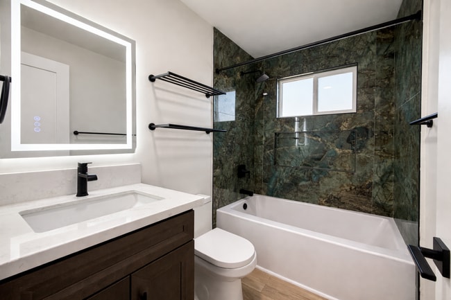 Building Photo - 1609-1611 Burton Street