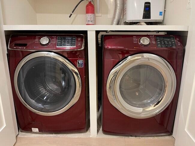 In unit Washer & Dryer - 505 O St NW