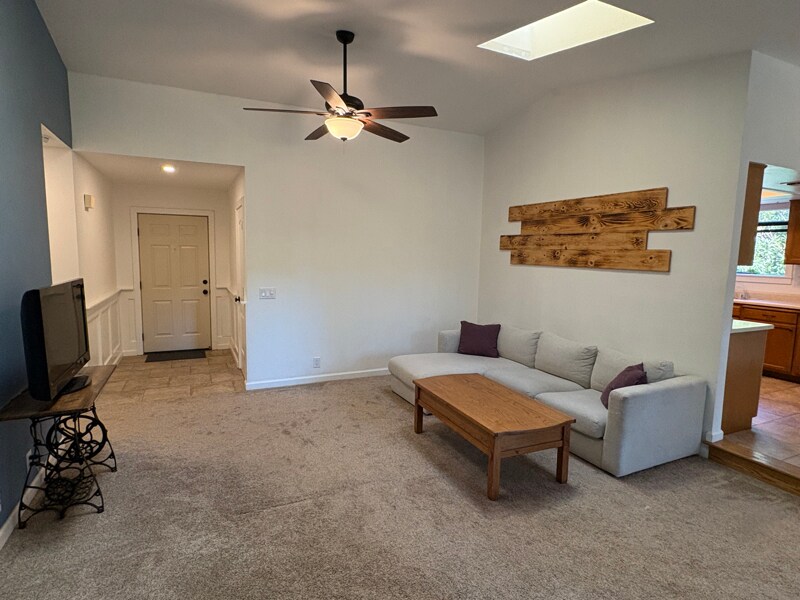 Building Photo - 1853 Marlene Ave