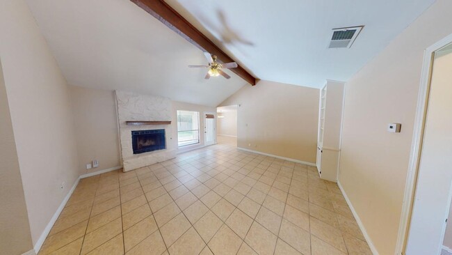 Building Photo - Great Home in Round Rock!