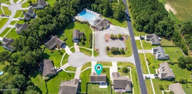 Building Photo - 303 Elk Ct