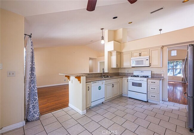 Building Photo - 37731 Wisteria Trail