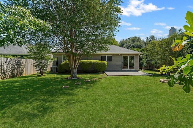 Building Photo - 1208 Dexford Dr