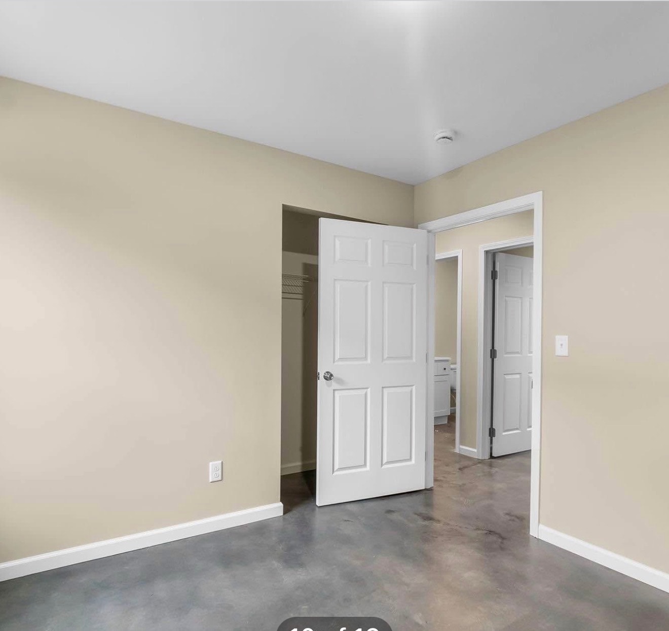 Building Photo - 1300 W Mar Elm St