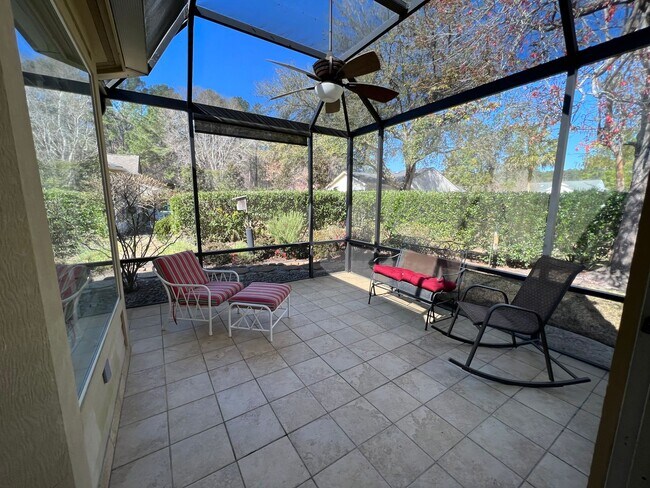 Building Photo - Sun City Two-Bedroom, Two-Bath Unfurnished Home