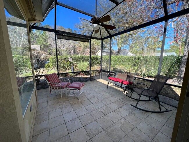 Building Photo - Two-Bedroom, Two-Bath Unfurnished Home in Sun City