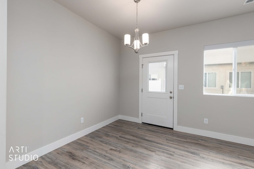 Building Photo - 2674 S 2250 W