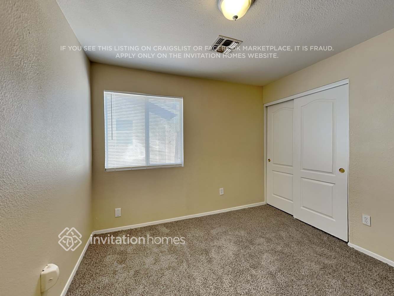 Building Photo - 10418 W Orange Dr