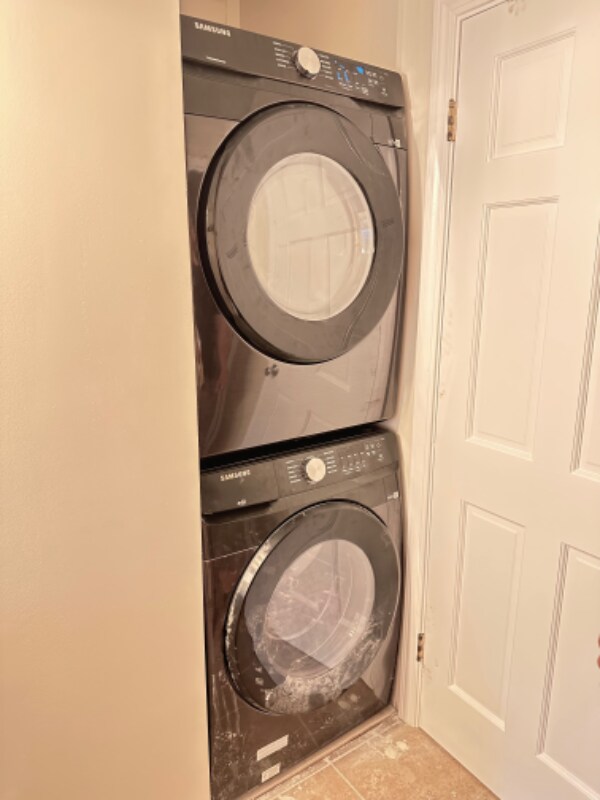 Building Photo - 335 Kent Rd