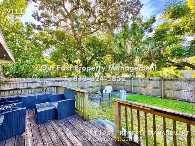 Building Photo - 911 E 28th Ave