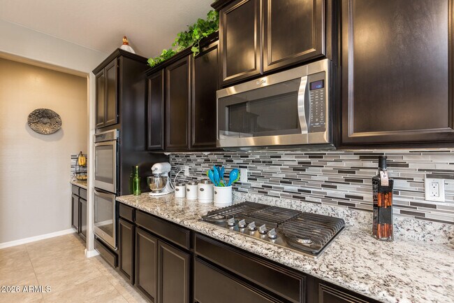 Building Photo - 35549 N Bandolier Dr