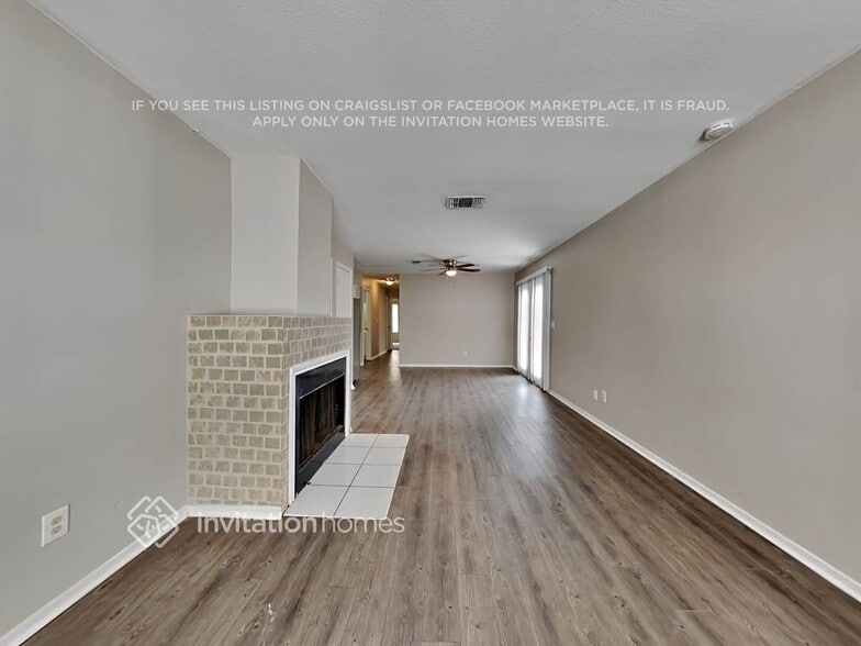 Building Photo - 421 Casie Ct