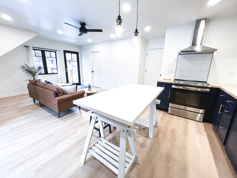 Building Photo - 2520 Jefferson Ave