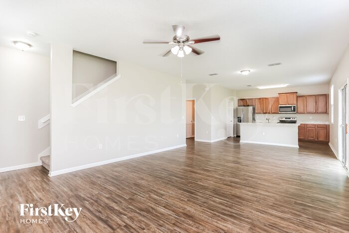 Building Photo - 6793 Sandle Dr