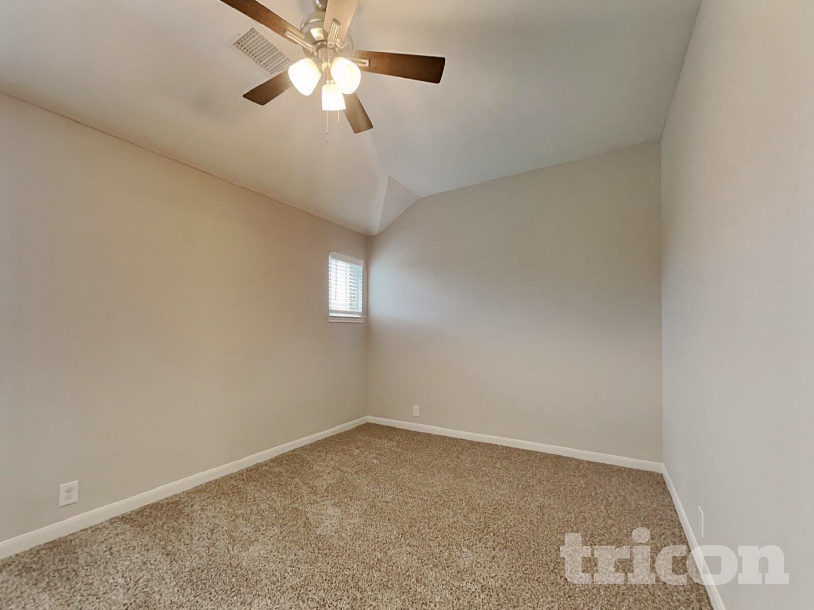 Building Photo - 423 Hayes St