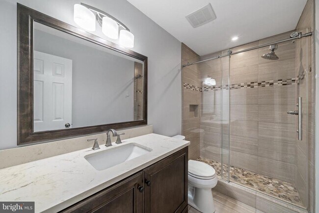 Building Photo - 18613 Village Fountain Dr