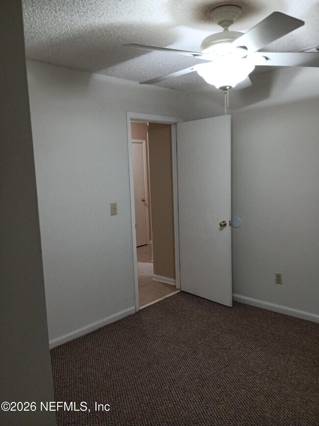 Building Photo - 3372 Mandarin Glen Cir S