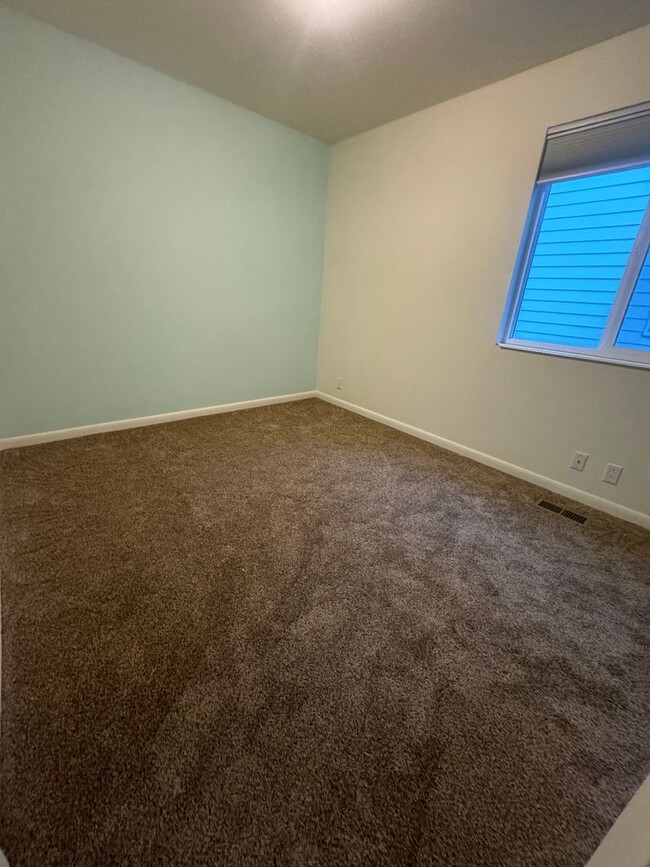 Building Photo - Beautiful SLC condo for rent!