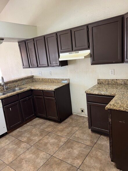 Bathroom bring your own appliances - 6534 N 71st Ave