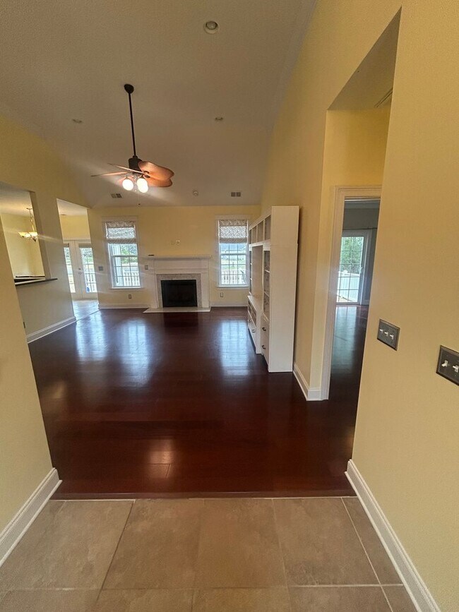 Building Photo - 4 BR, 2 BA unit in Wild Wing - Coming Soon!