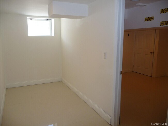 Building Photo - 49 Lane Gate Rd