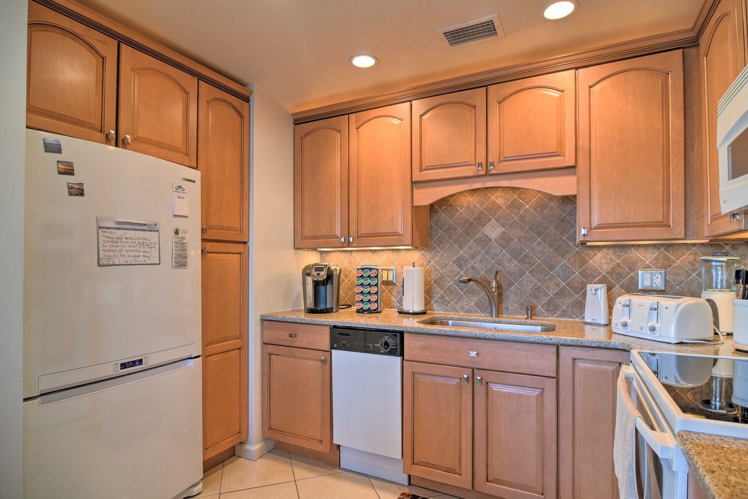 Building Photo - 5285 Coquina Key Dr SE