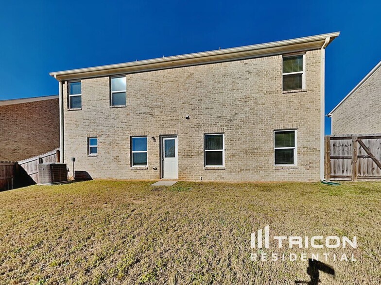 Building Photo - 108 Oliver Dr