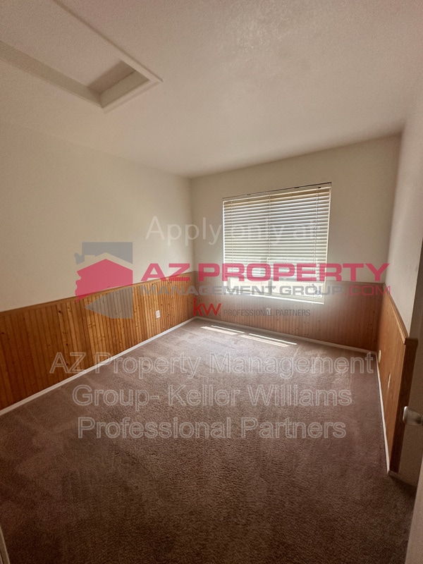 Building Photo - 18221 N 147th Dr