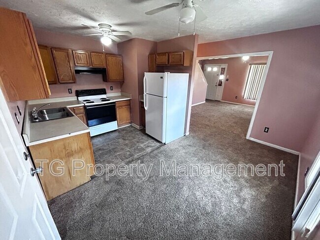 Building Photo - 7952 118th St