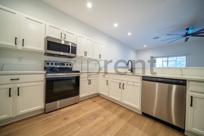 Building Photo - 4648 Vignette Wy