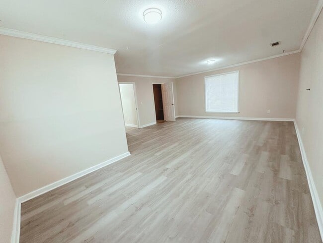 Building Photo - 29223 AR-84