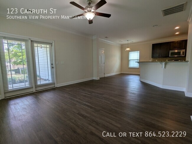 Building Photo - 123 Carruth St