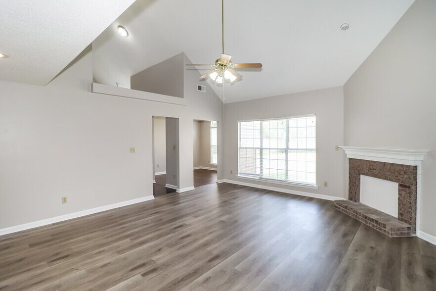 Building Photo - 11196 Hidden Meadows Cove